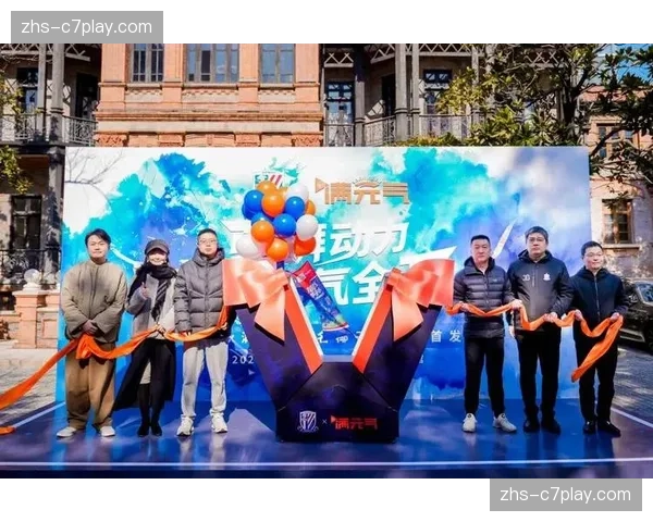 场边“即时回放”平板设备向现场球迷开放,体验与直播同步的数据服务 场边“即时回放”平板设备向现场球迷开放,体验与直播同步的数据服务
